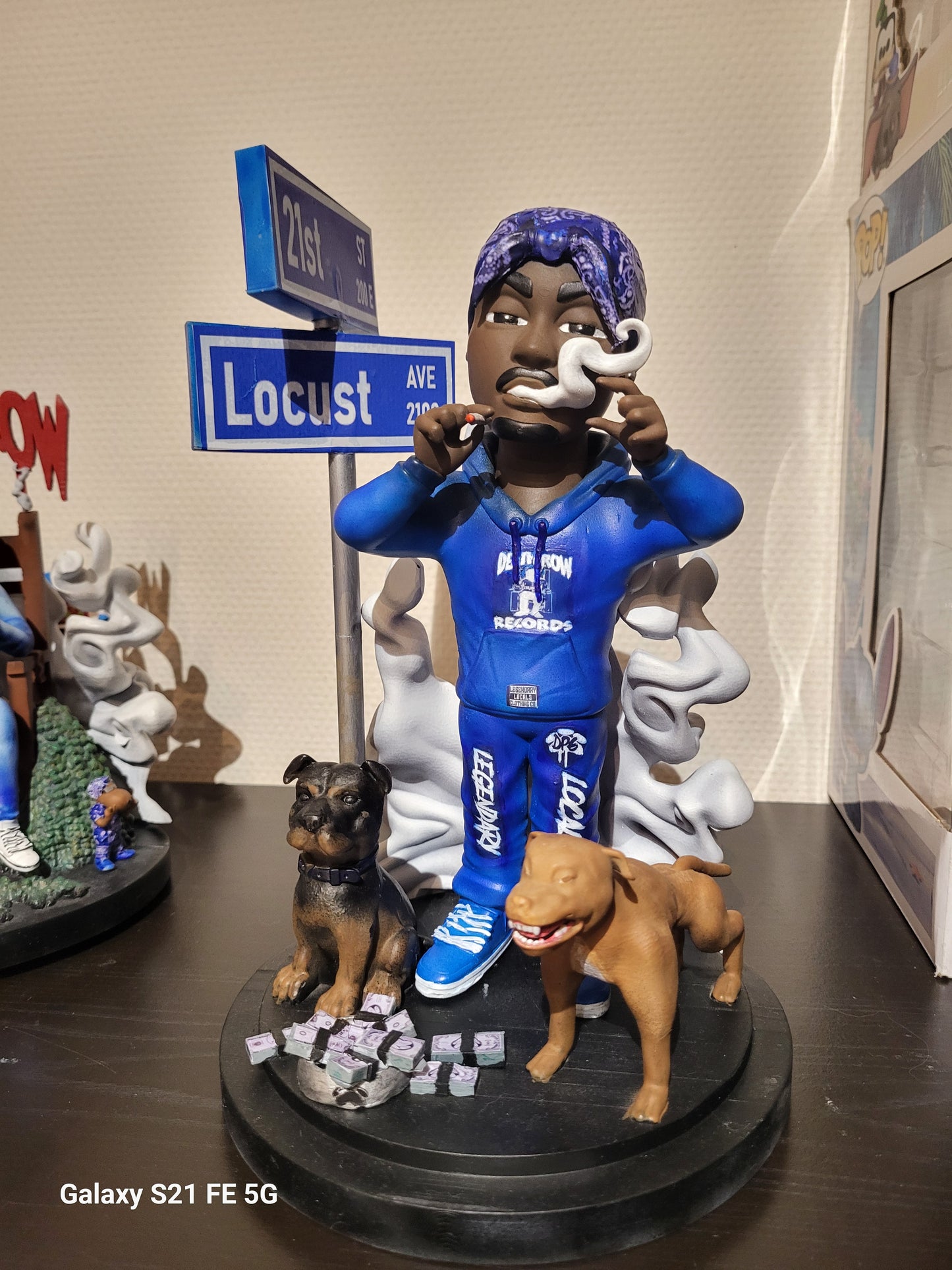 Statue daz dillinger