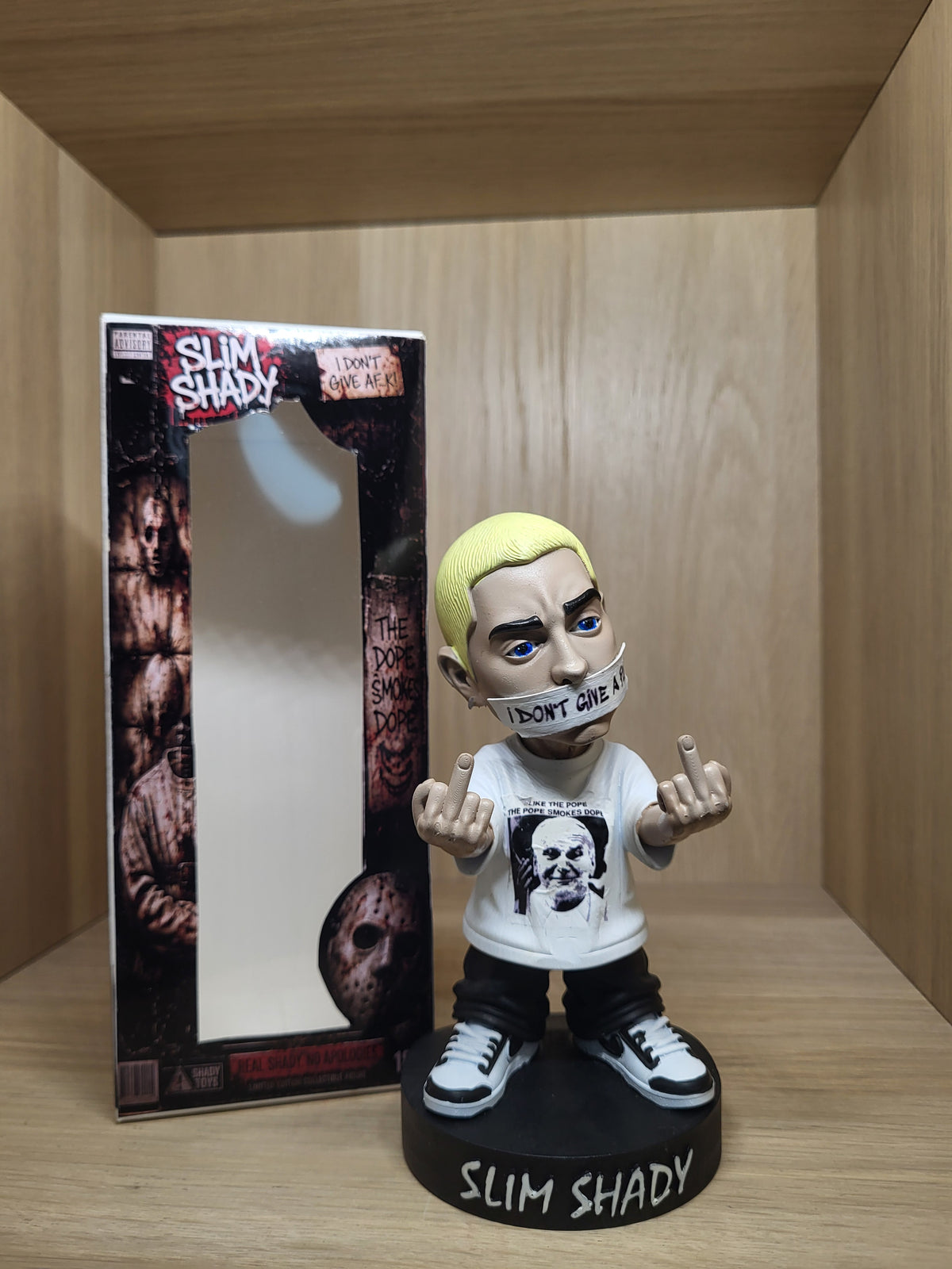 Bobble head eminem