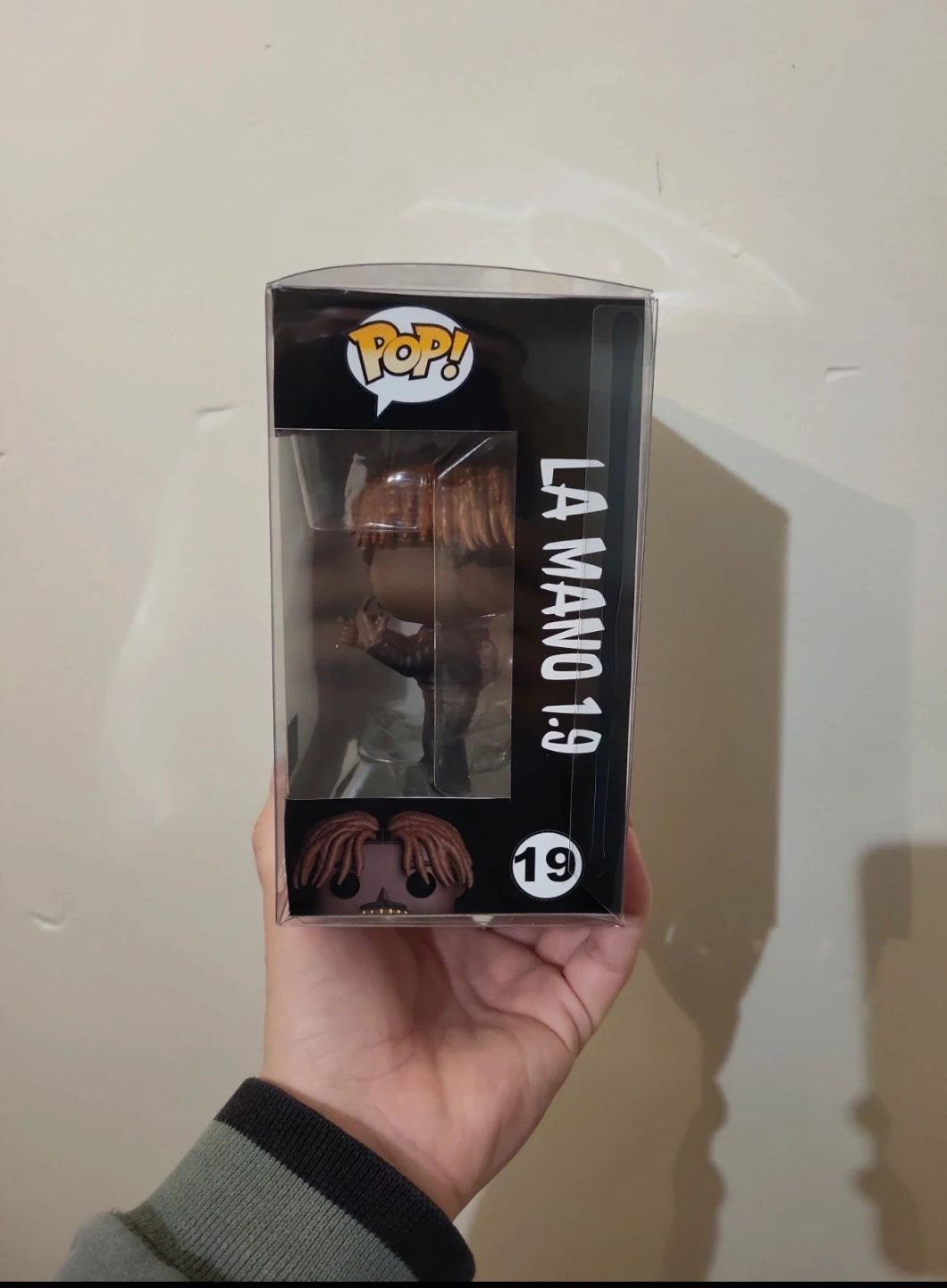 Funko pop la mano 1.9